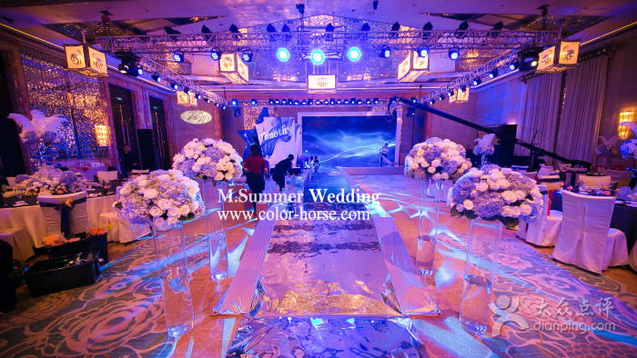 仲夏月圓，愛意永恒 一場高端婚禮策劃的藝術(shù)與實現(xiàn)